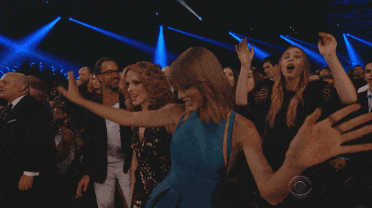 Taylor Swift Celebrating Gif - Taylor Swift Dancing