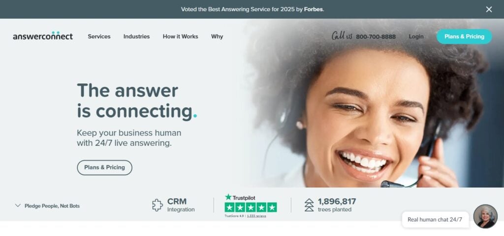Smiling woman with headset on call. Hook Agency promotes AnswerConnect’s 24/7 live answering for busy contractors.